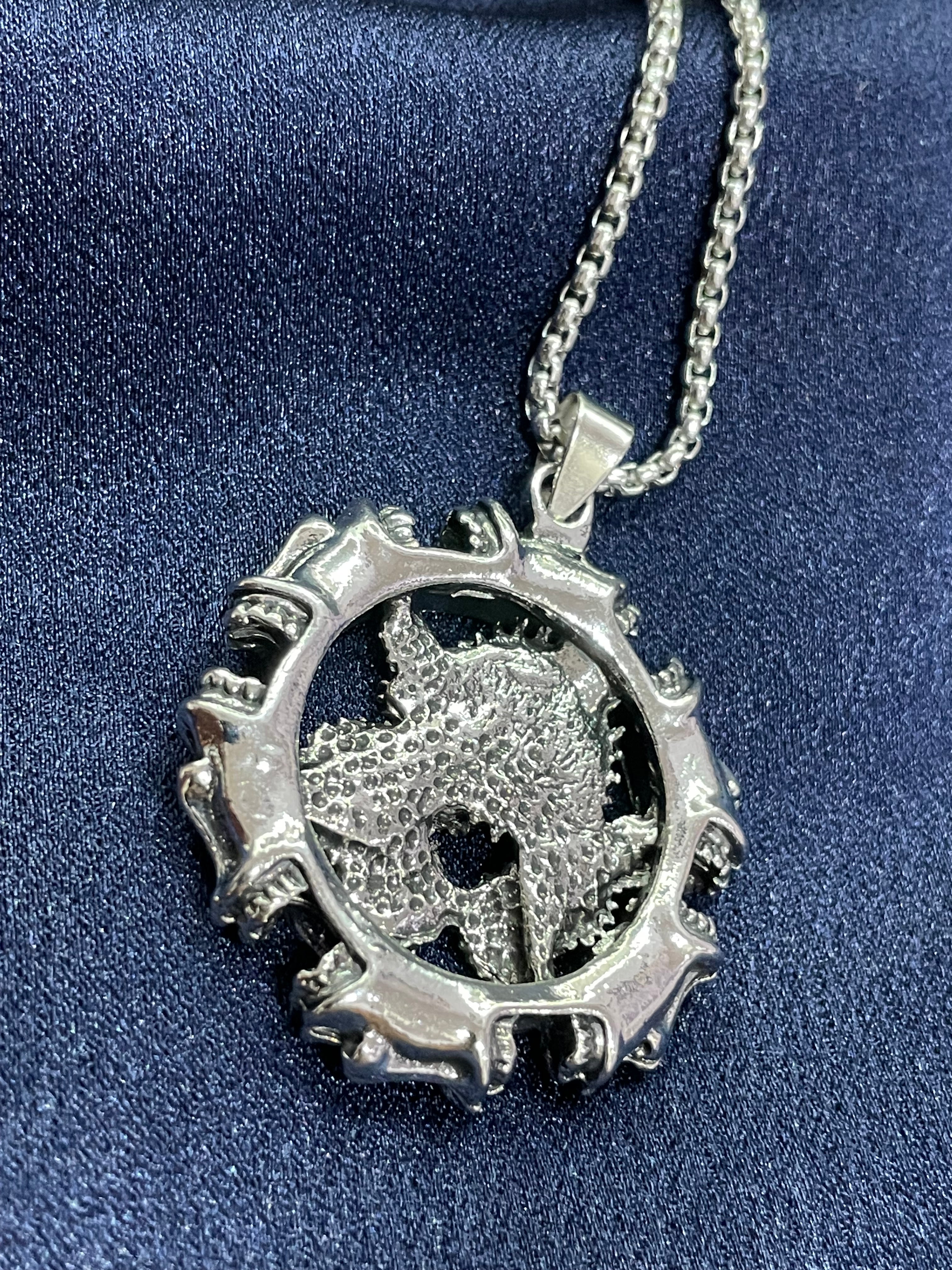 Collana in acciaio con ciondolo a ingranaggi stile meccanico e steampunk