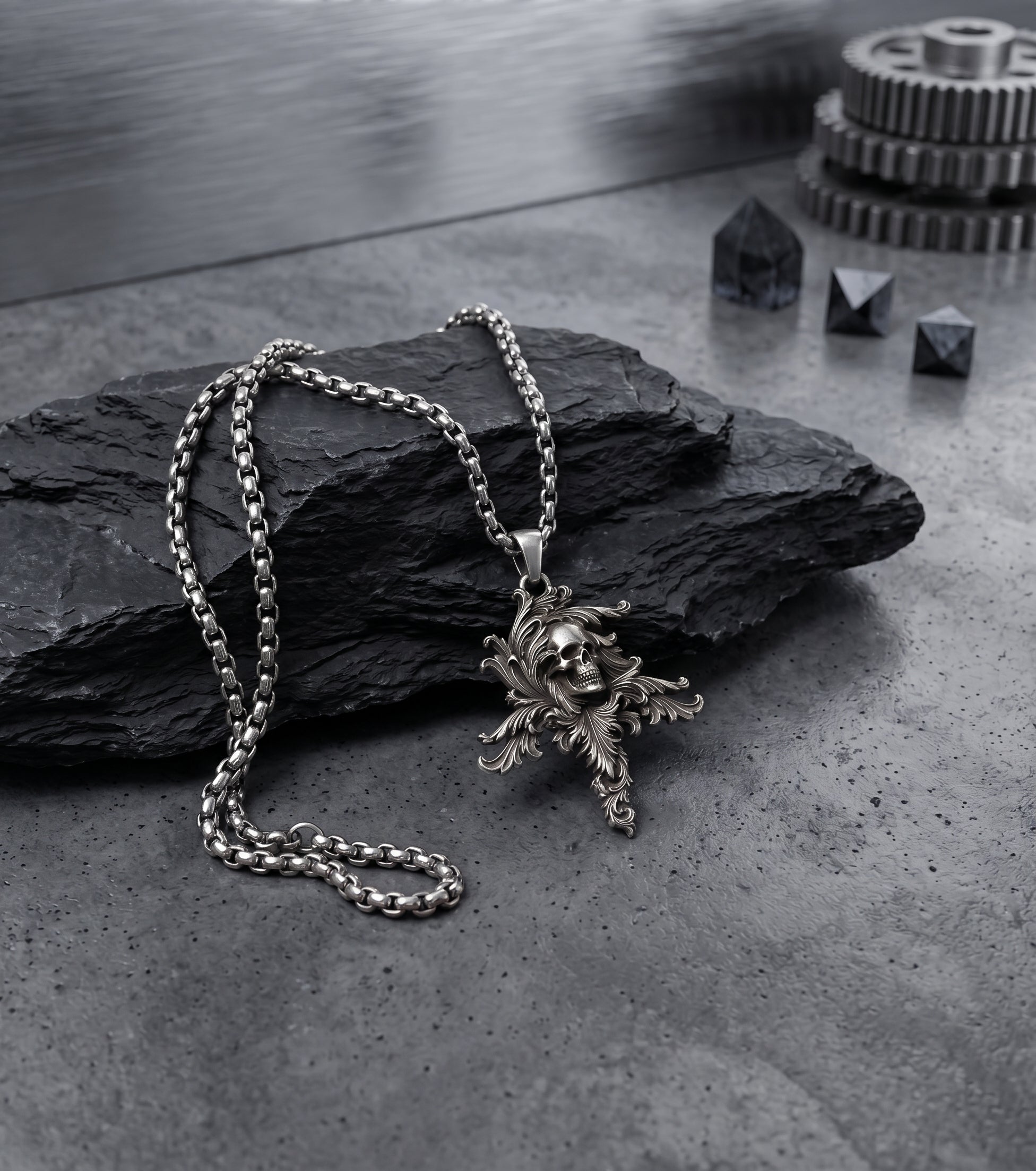 Collana teschio barocco in Acciaio brunito con catena